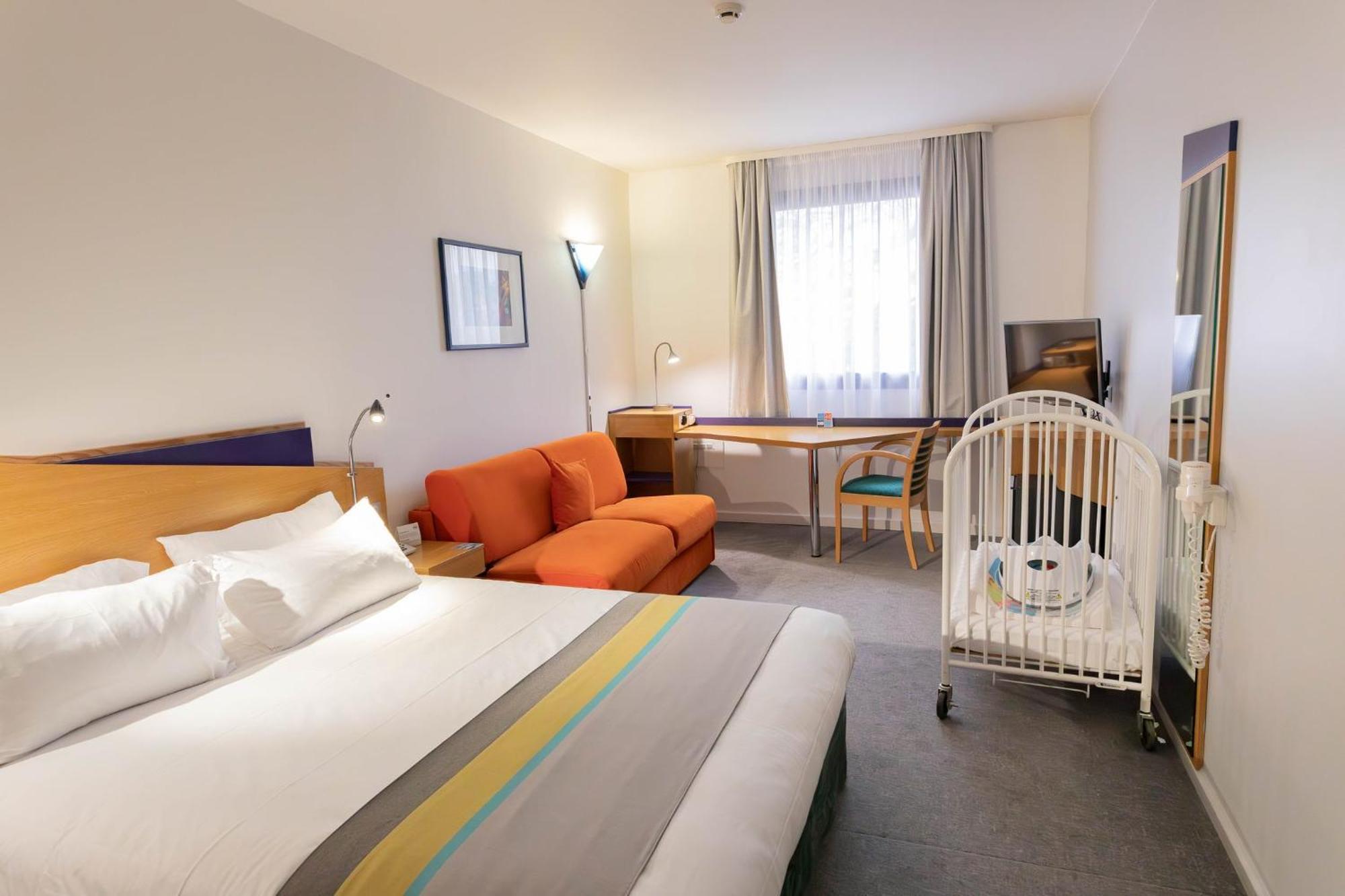 Holiday Inn Express Arras By Ihg Eksteriør billede